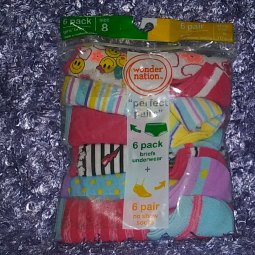 New girls "pefect pairs" panty and socks set